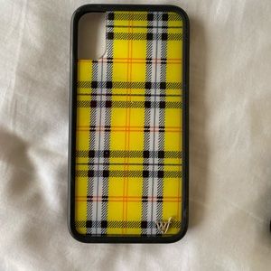 Yellow plaid wildflower case